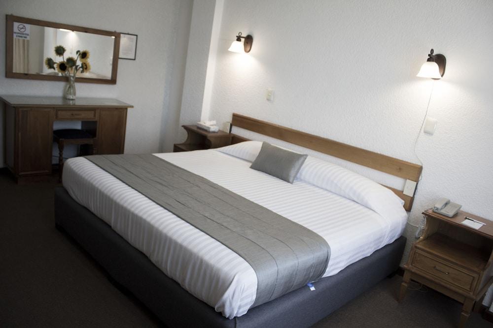 Estanza Hotel & Suites Morelia Dış mekan fotoğraf