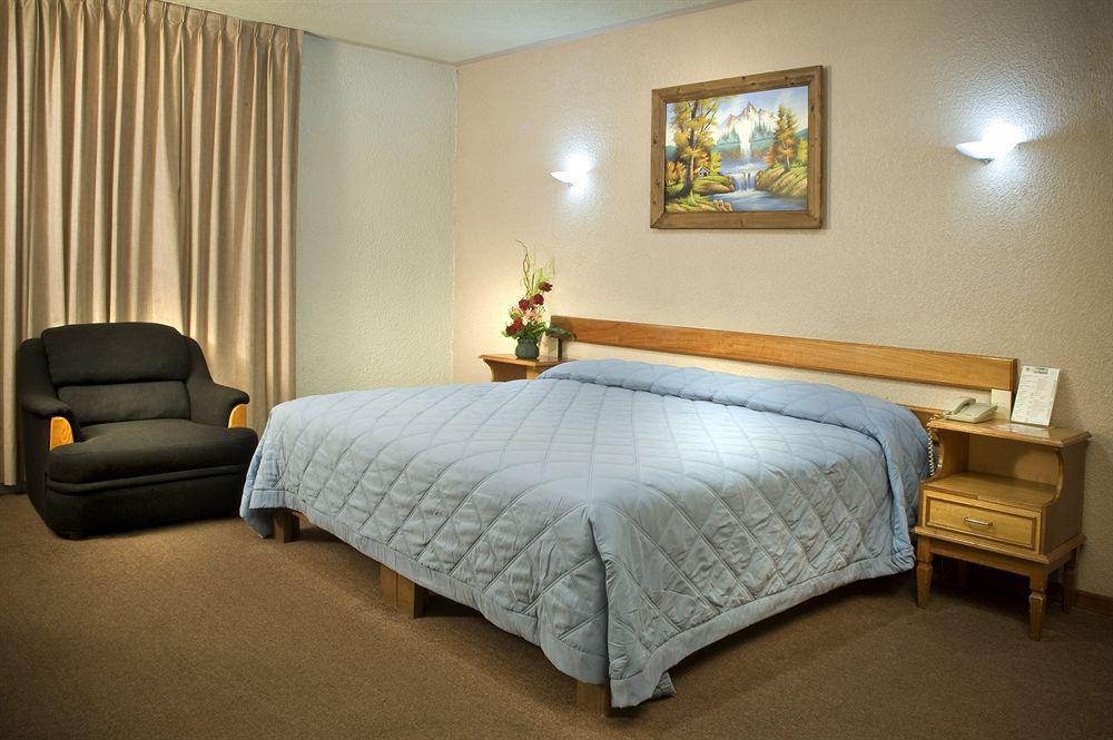 Estanza Hotel & Suites Morelia Dış mekan fotoğraf