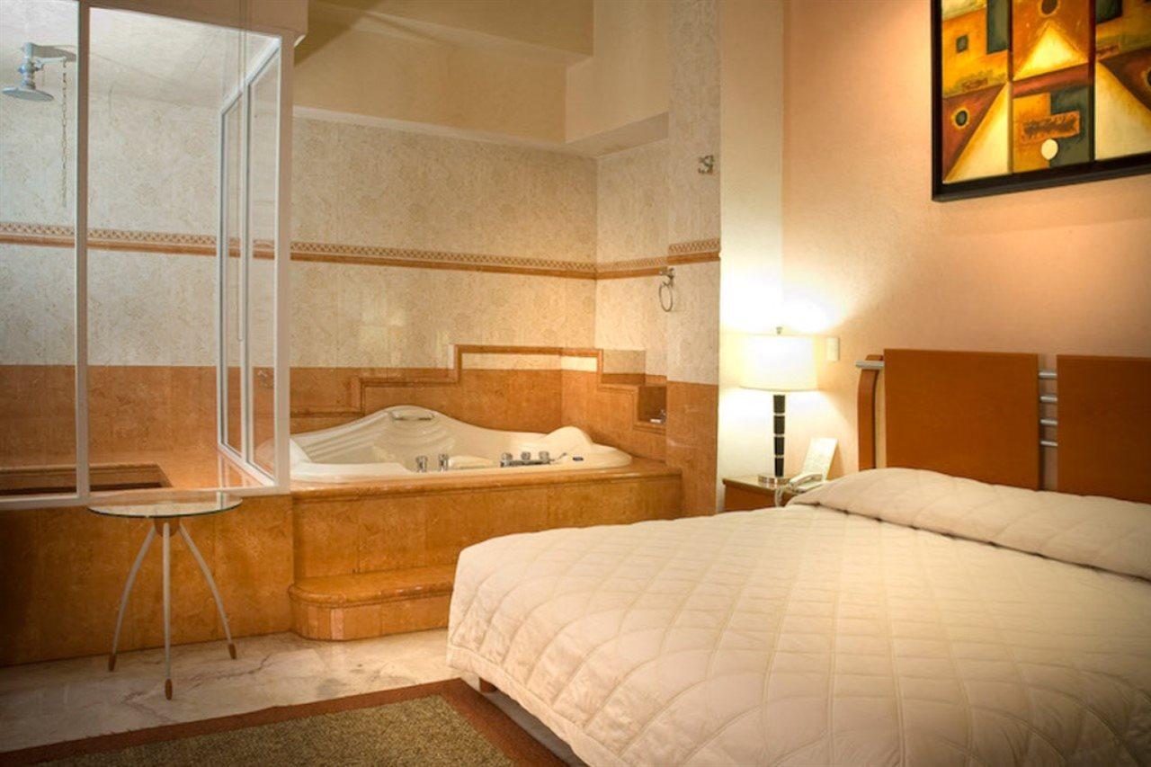 Estanza Hotel & Suites Morelia Dış mekan fotoğraf